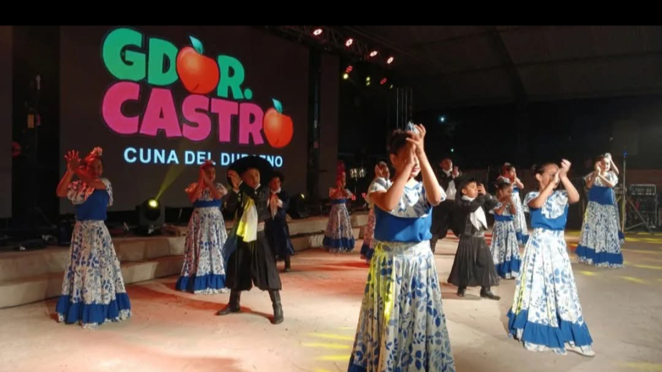 Hoy se realiza la 25° edición de la Fiesta del Durazno y la Producción Hoy se realiza la 25° edición de la Fiesta del Durazno y la Producción