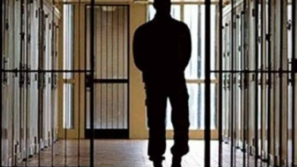 Trasladaron al Penal a un peligroso delincuente que tenía atemorizado a todo un barrio Trasladaron al Penal a un peligroso delincuente que tenía atemorizado a todo un barrio