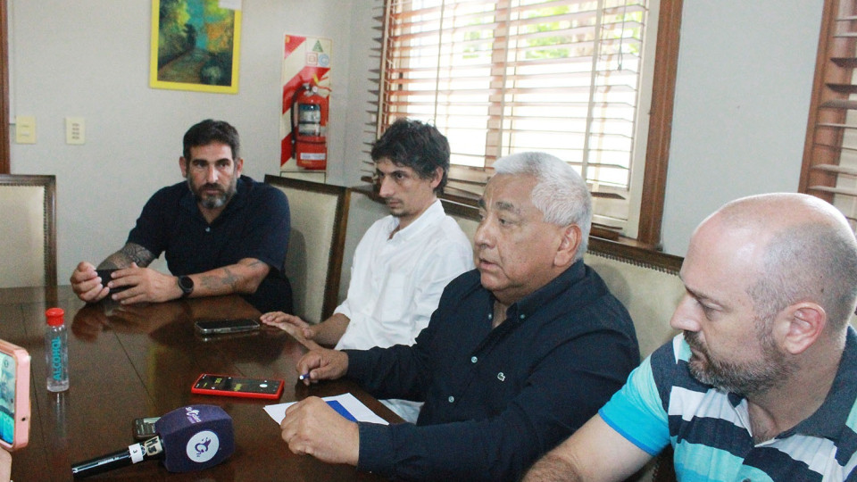 El intendente se reunió con autoridades del Ministerio de Seguridad El intendente se reunió con autoridades del Ministerio de Seguridad