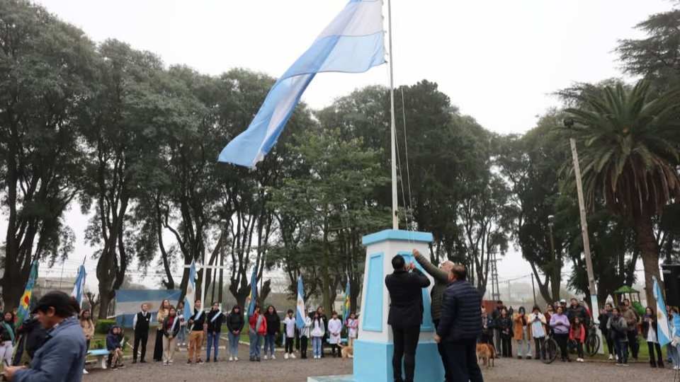 Se conmemoró el 215° Aniversario de la Revolución de Mayo