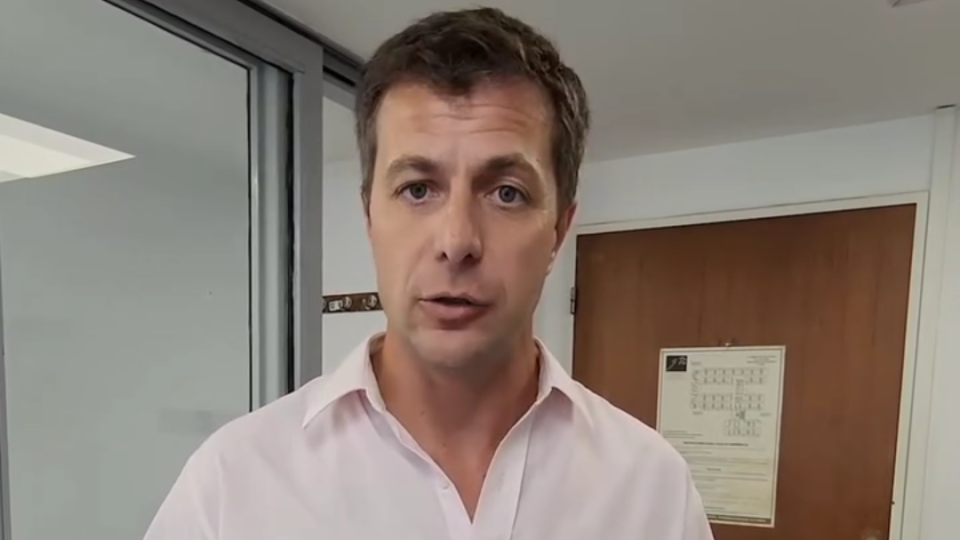 Ariel Rey: "Después de la triste experiencia que me tocó vivir no trabajaría con Martín Rivas" Ariel Rey: "Después de la triste experiencia que me tocó vivir no trabajaría con Martín Rivas"