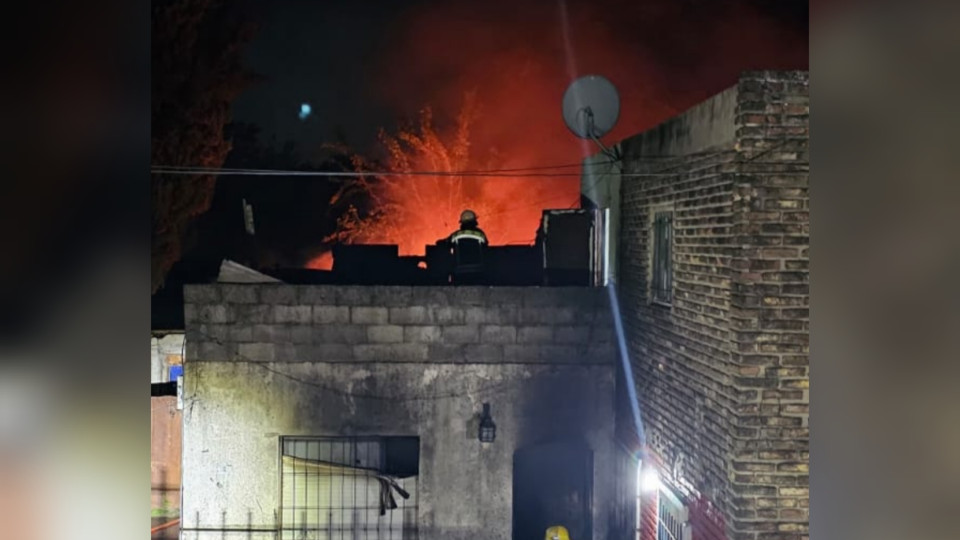 Incendiaron intencionalmente una vivienda que iba a ser desalojada