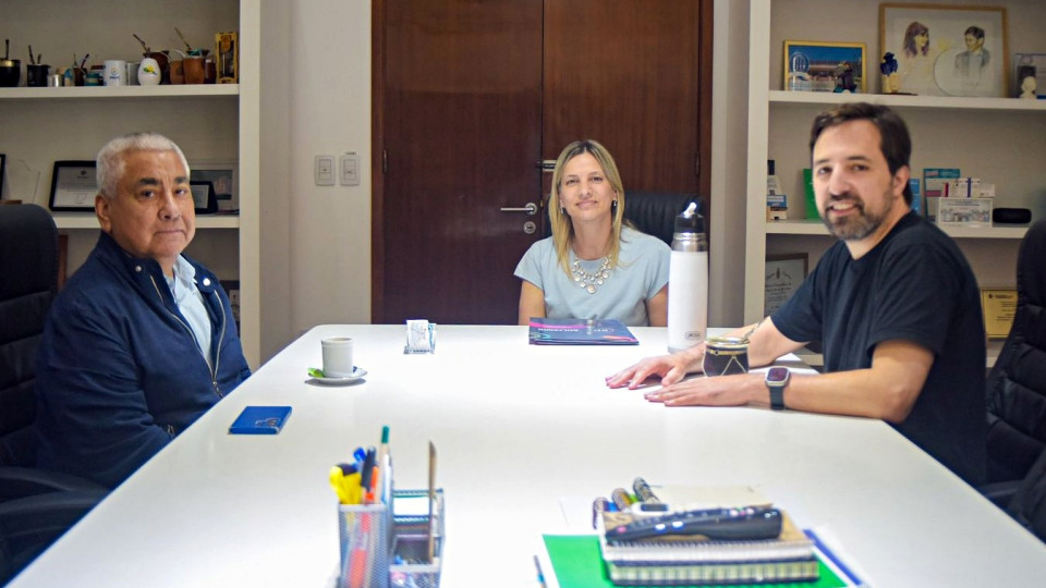 El Intendente Salazar se reunió con el Ministro de Salud Provincial