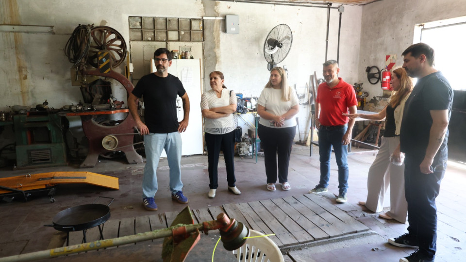 Visita de autoridades provinciales al Centro de Formación Laboral N.º 401