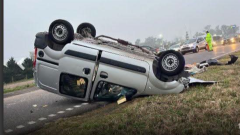 Tres-sampedrinos-heridos-al-volcar-con-su-camioneta-en-la-Ruta-9